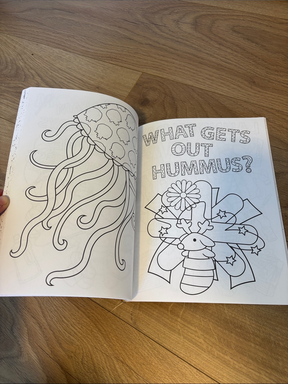 FRIENDS Book Set - Picture 6 of 13